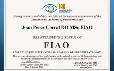 Fellow de la Academia Internacional de Ortoqueratología
